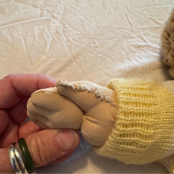 Vintage Cabbage Patch Doll Cloth Body Brownish/blond w blue eyes Yellow Sweater - Picture 8 of 12